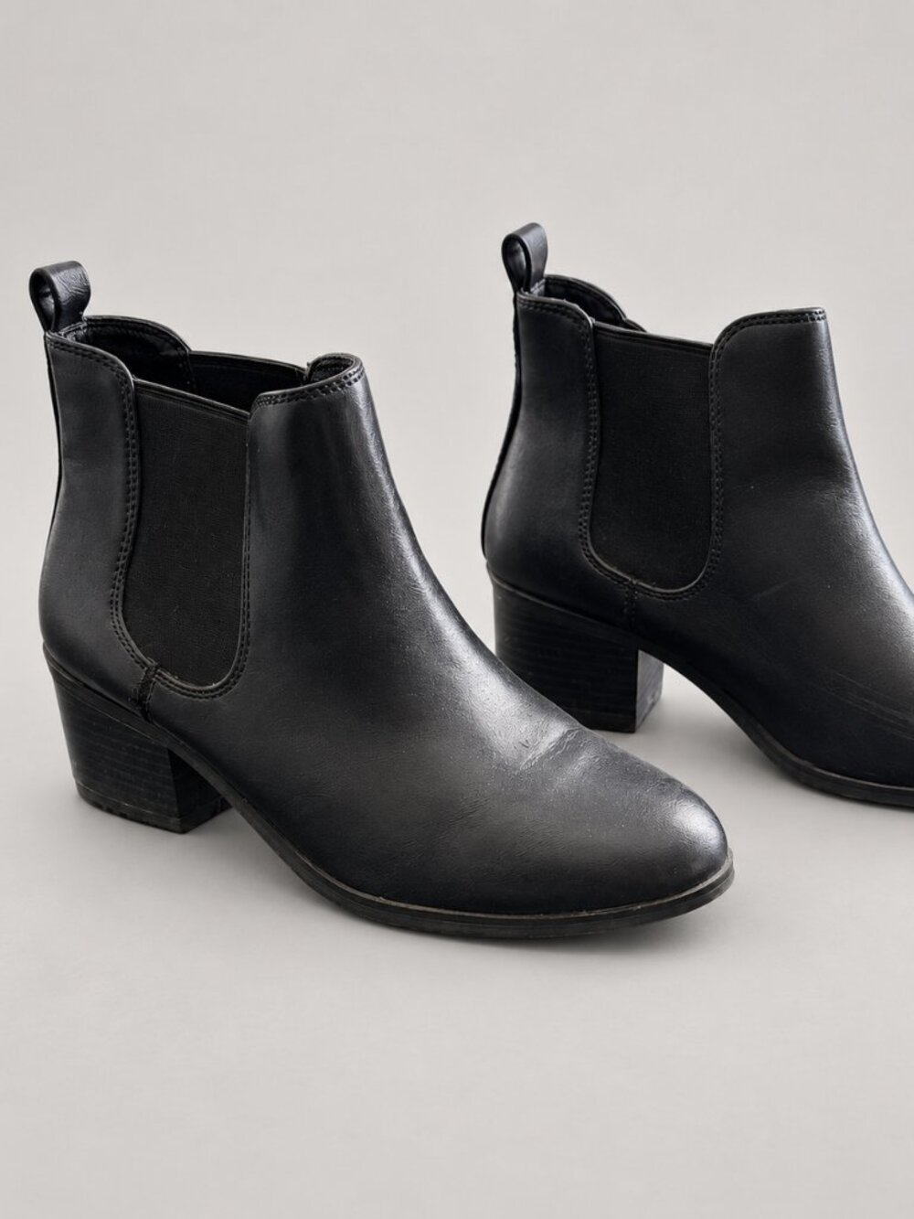 Black Chelsea Ankle Boots Elastic Sides Block Heel